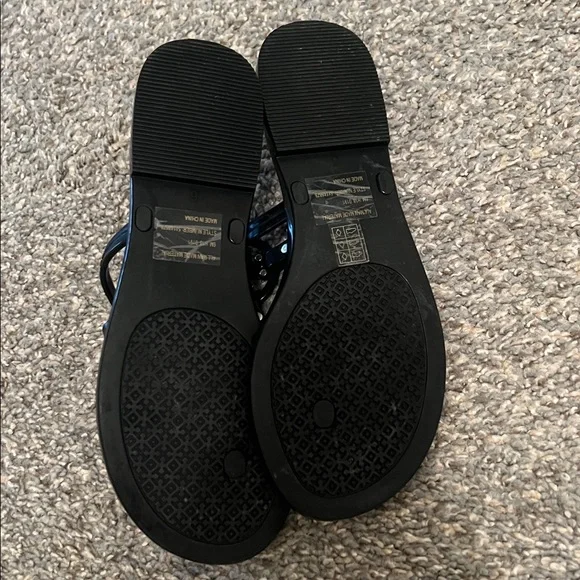 Tory Burch jelly thong sandals. 6 - Picture 4 of 11